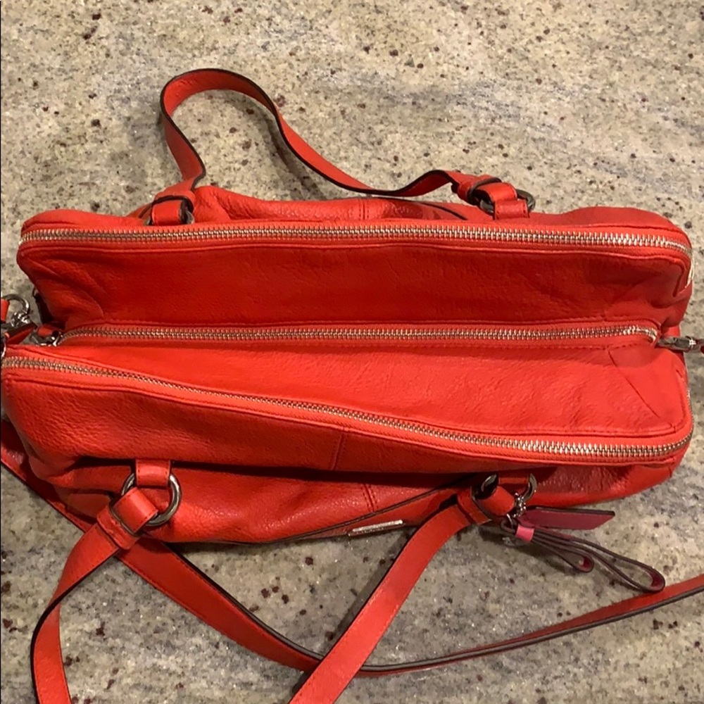 Coach purse - Picture 4 of 9